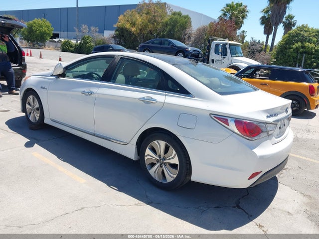 صورة 3 لـ 2013 Hyundai SONATA HYBRID LIMITED