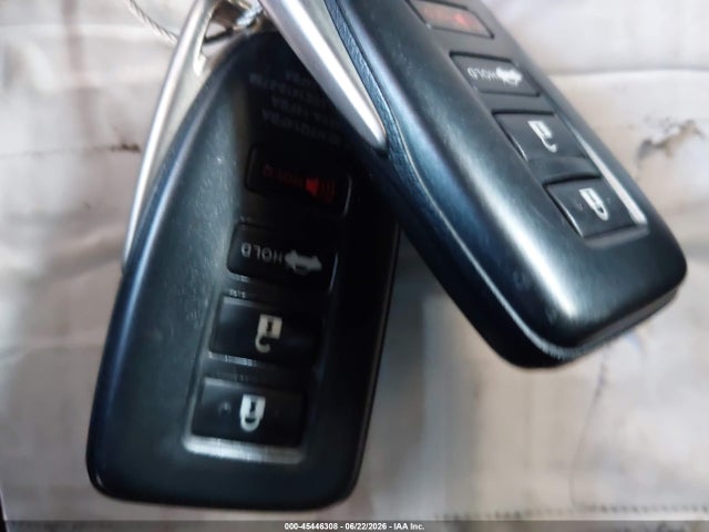 صورة مصغرة 11 لـ 2017 Lexus IS 200T