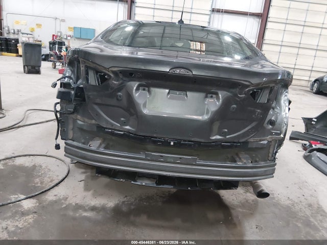 صورة 6 لـ 2018 FORD FUSION SE