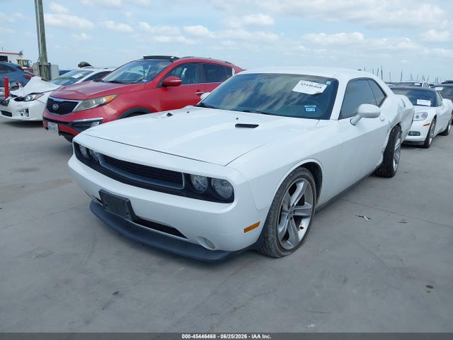 صورة 2 لـ 2013 Dodge CHALLENGER R/T