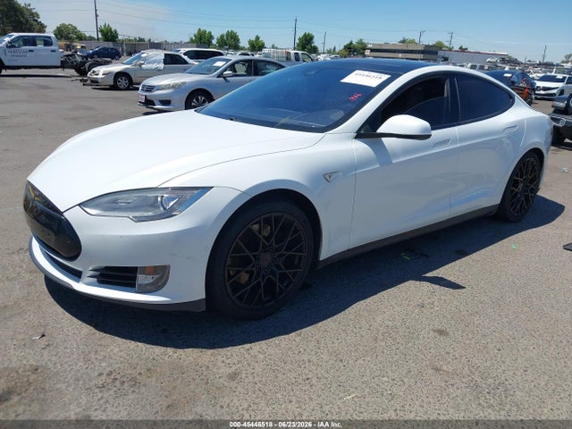 2015 Tesla MODEL S 70D/85D/P85D — фото 2