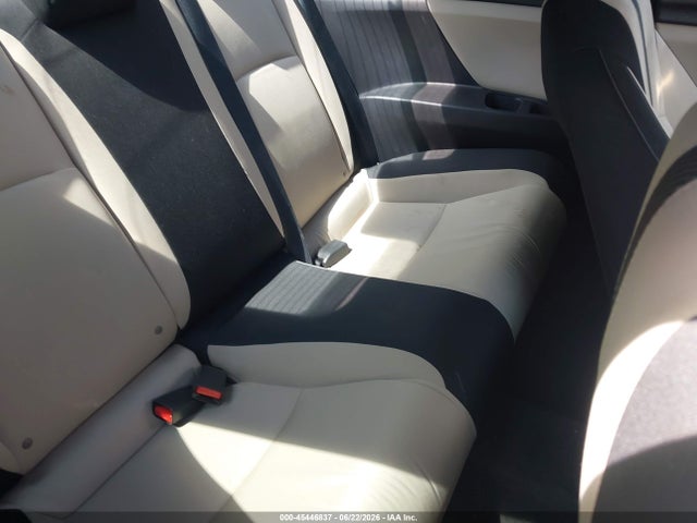 صورة 8 لـ 2016 Honda CIVIC LX