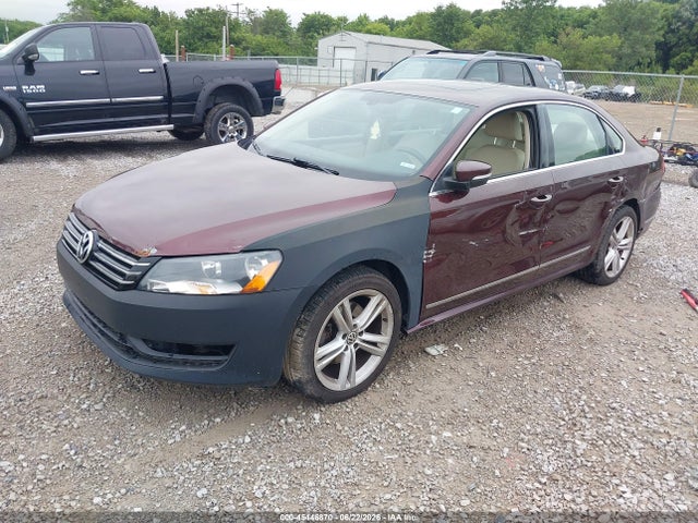 2013 Volkswagen PASSAT 2.0L TDI SE 照片 2