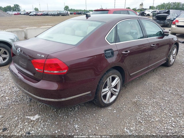 2013 Volkswagen PASSAT 2.0L TDI SE 照片 4