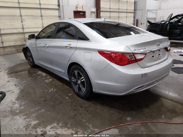 2013 Hyundai SONATA GLS — фото 3