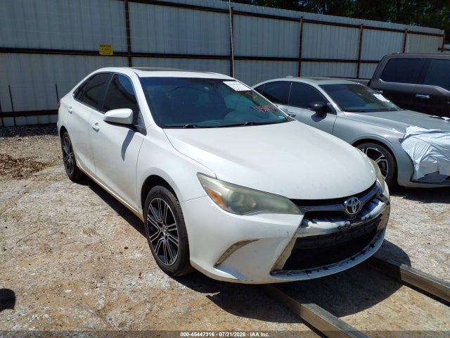 2016 TOYOTA CAMRY SE