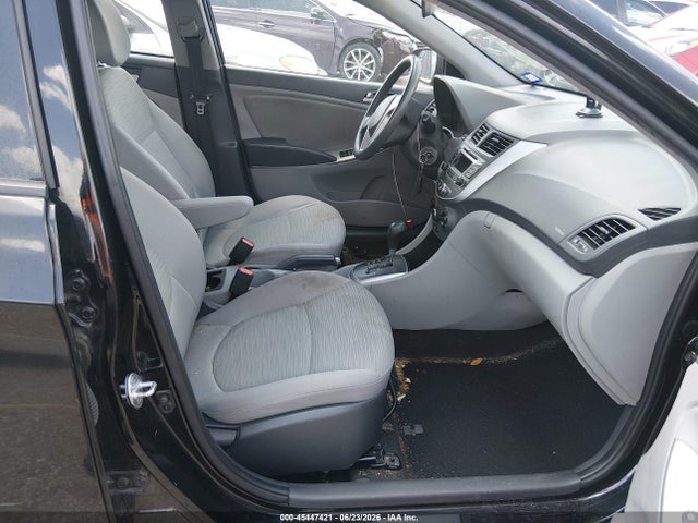 2015 Hyundai ACCENT GLS — фото 5