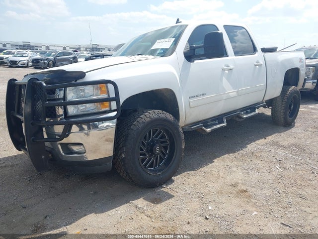 صورة 2 لـ 2014 Chevrolet SILVERADO 2500HD LTZ