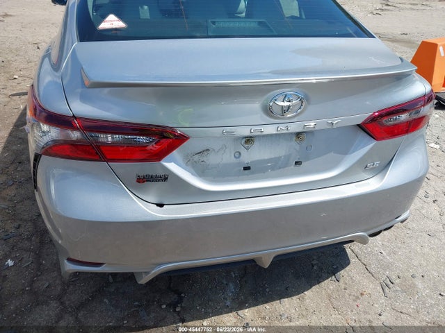 صورة 6 لـ 2021 Toyota CAMRY SE
