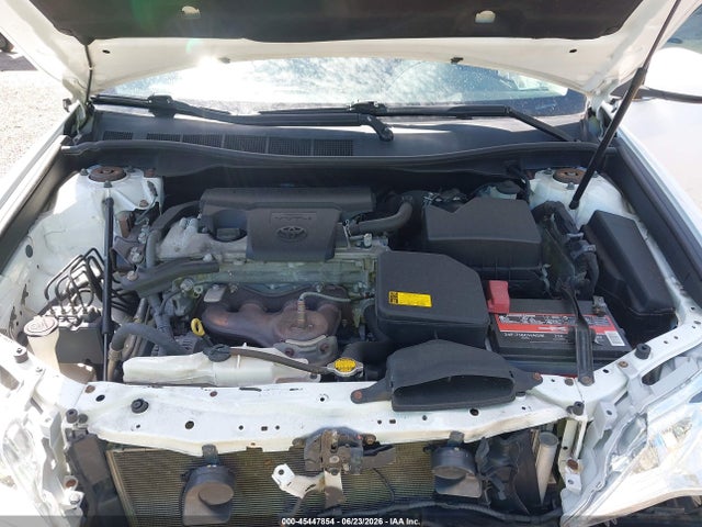 2014 Toyota CAMRY LE 照片 10
