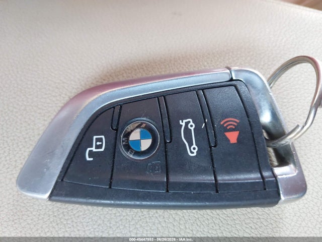 2019 BMW 330I 11