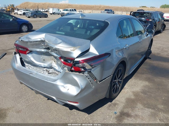 2023 TOYOTA CAMRY SE 4