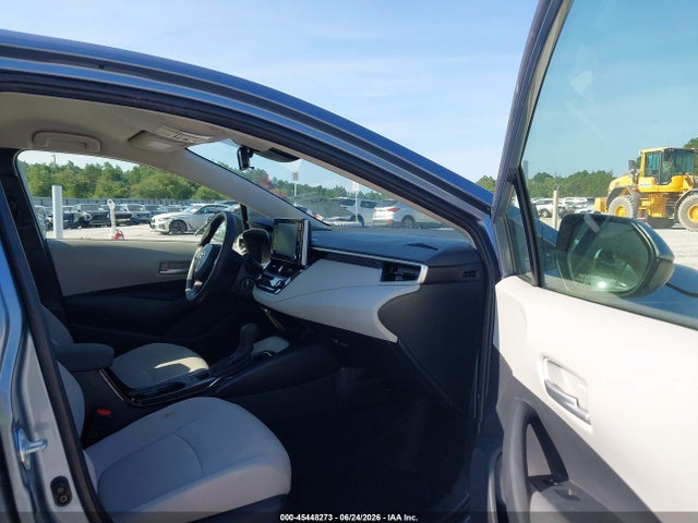 2021 Toyota COROLLA LE photo 5