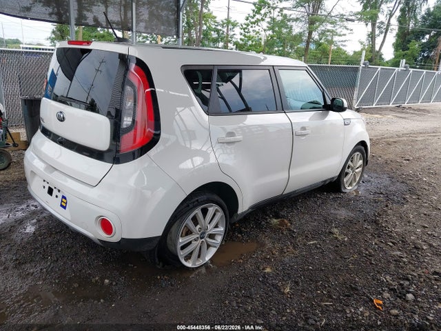 2018 KIA SOUL + photo 4