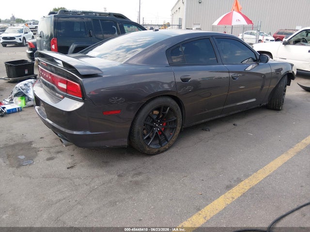 صورة مصغرة 4 لـ 2013 Dodge CHARGER SRT8