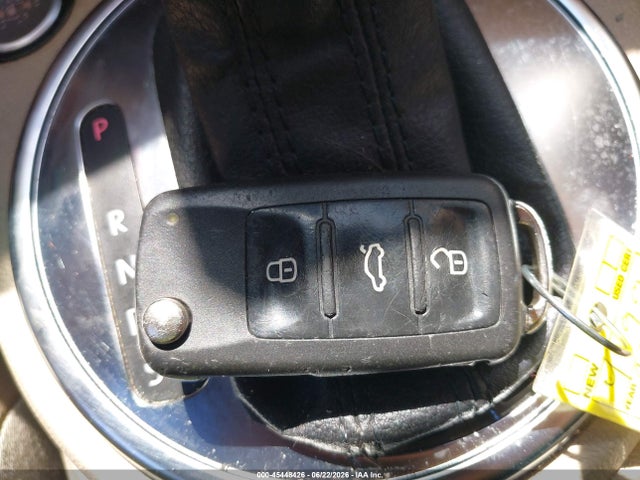 2014 Volkswagen BEETLE 2.5L — миниатюра 11