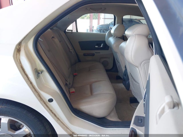 صورة 8 لـ 2003 Cadillac CTS STANDARD