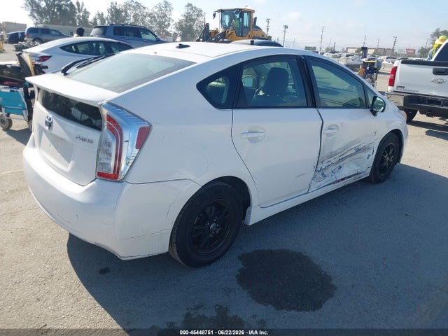 2012 Toyota PRIUS THREE — фото 4