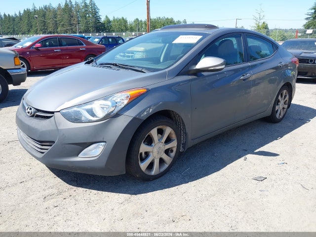 2013 Hyundai ELANTRA LIMITED photo 2