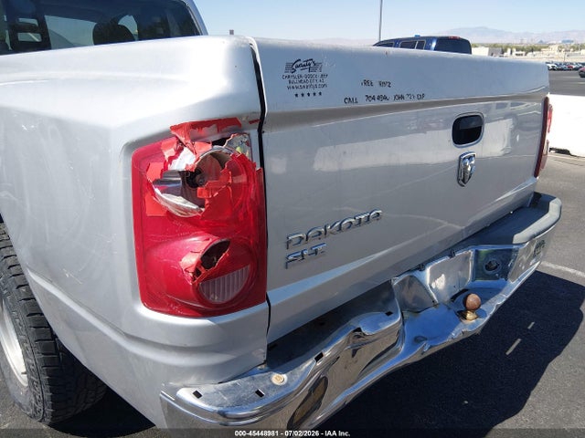 صورة مصغرة 6 لـ 2006 Dodge DAKOTA SLT