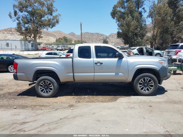 2016 Toyota TACOMA SR — миниатюра 13