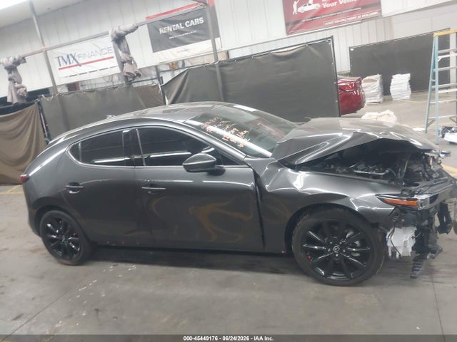 2022 Mazda MAZDA3 PREMIUM — миниатюра 13