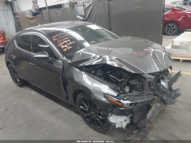 صورة 1 لـ 2022 Mazda MAZDA3 PREMIUM