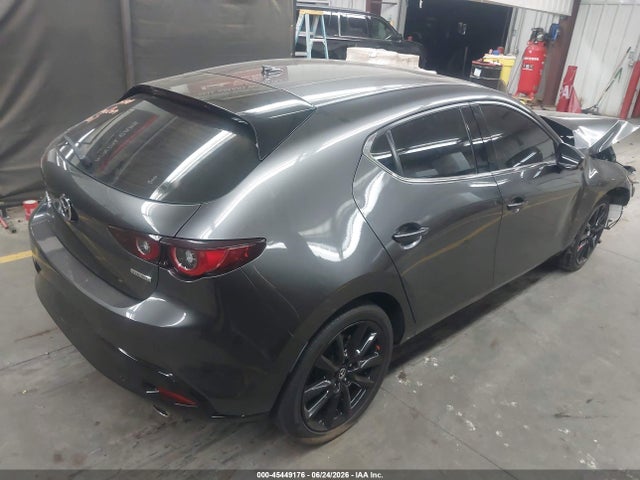 صورة 4 لـ 2022 Mazda MAZDA3 PREMIUM