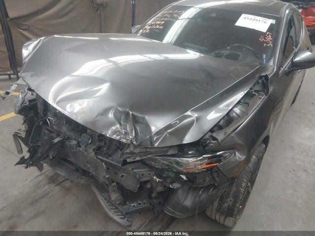 صورة 6 لـ 2022 Mazda MAZDA3 PREMIUM