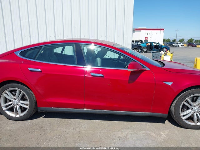 2014 Tesla MODEL S P85 — миниатюра 14