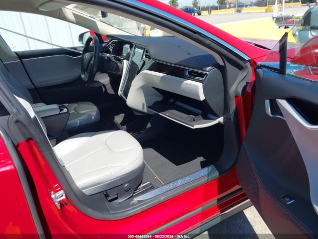 2014 Tesla MODEL S P85 — миниатюра 5