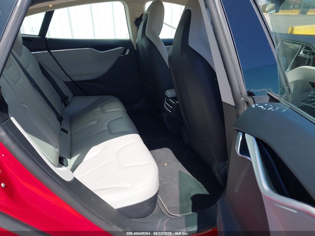 2014 Tesla MODEL S P85 — миниатюра 8