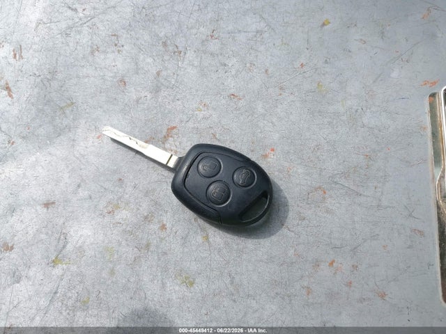 صورة مصغرة 11 لـ 2011 FORD FIESTA SE