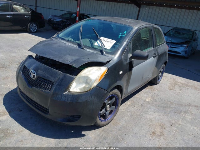 2008 Toyota YARIS photo 2
