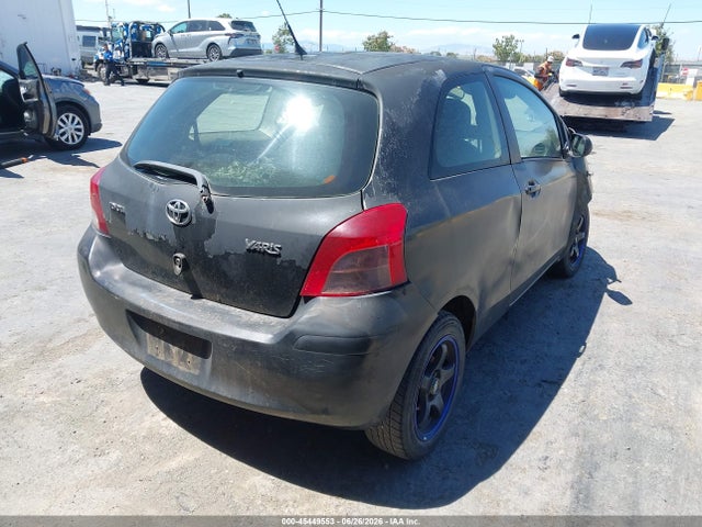 2008 Toyota YARIS photo 4