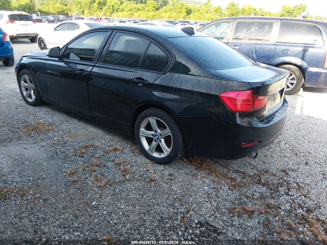 صورة 3 لـ 2015 BMW 320I XDRIVE