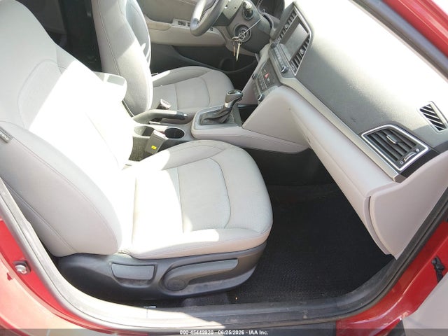 صورة 5 لـ 2018 Hyundai ELANTRA SEL