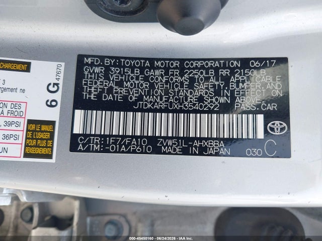 2017 Toyota PRIUS TWO ECO photo 9
