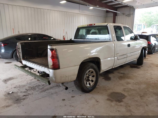 صورة 4 لـ 2005 Chevrolet SILVERADO 1500 LS