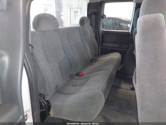 صورة 8 لـ 2005 Chevrolet SILVERADO 1500 LS
