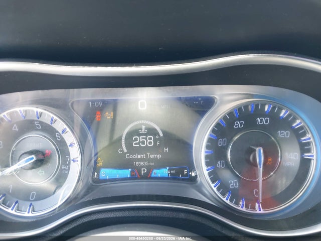 صورة 7 لـ 2018 Chrysler 300 LIMITED