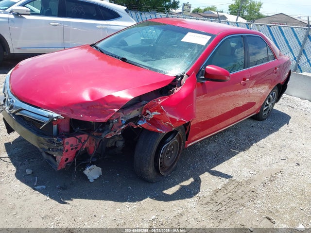 2012 Toyota CAMRY LE photo 2