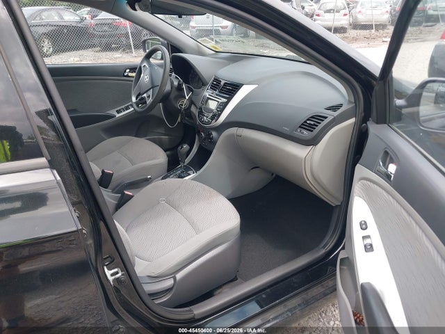 2013 Hyundai ACCENT GLS 照片 5