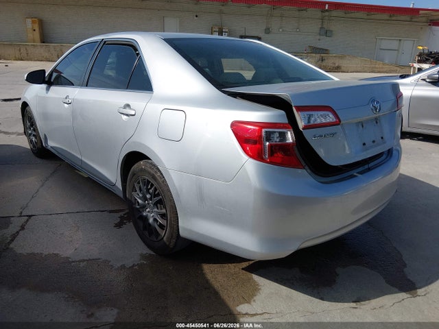 صورة 3 لـ 2012 Toyota CAMRY LE