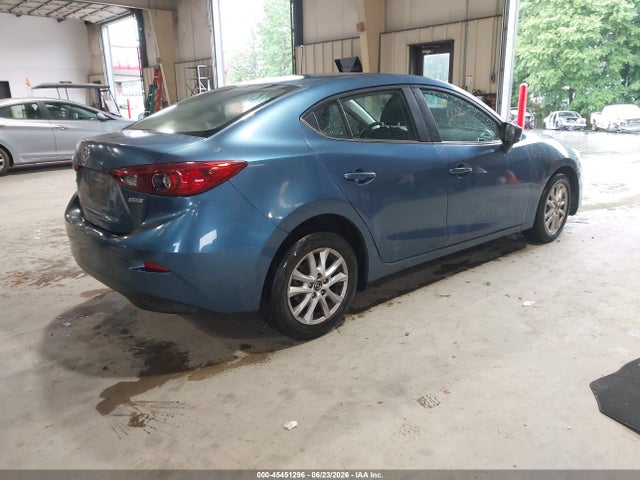 صورة 4 لـ 2017 Mazda MAZDA3 SPORT