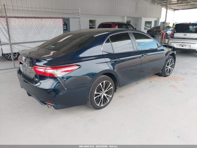 2018 Toyota CAMRY SE — фото 4