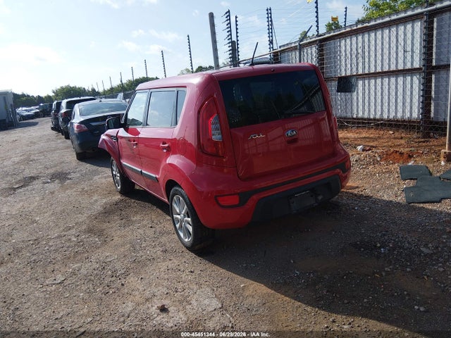 2013 KIA SOUL + 照片 3