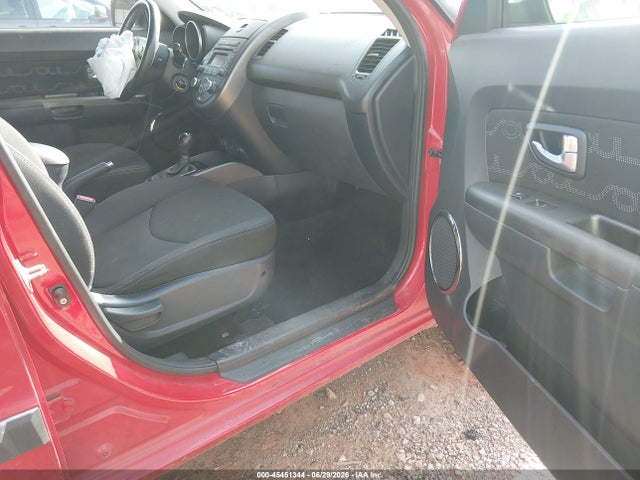 2013 KIA SOUL + 照片 5