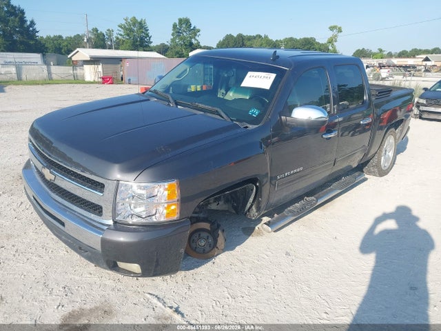 2011 Chevrolet SILVERADO 1500 LT — фото 2
