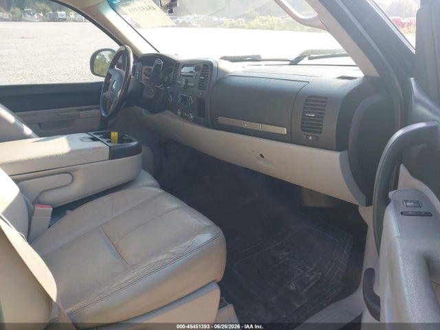 2011 Chevrolet SILVERADO 1500 LT — фото 5